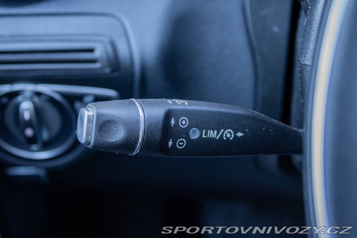 Mercedes-Benz Ostatní modely GLC SUV SUV  250d 4M / AMG-Line / 2017