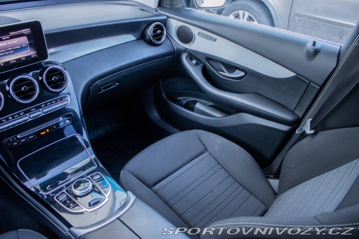 Mercedes-Benz Ostatní modely GLC SUV SUV  250d 4M / AMG-Line / 2017