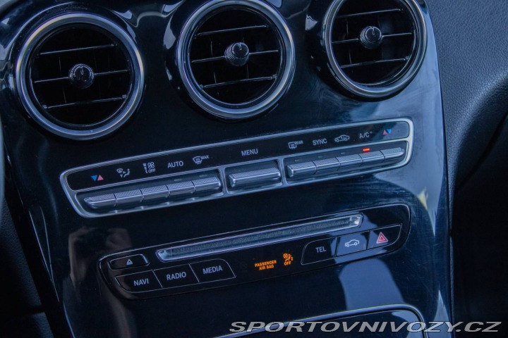 Mercedes-Benz Ostatní modely GLC SUV SUV  250d 4M / AMG-Line / 2017