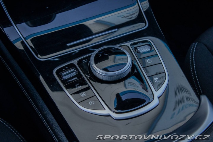 Mercedes-Benz Ostatní modely GLC SUV SUV  250d 4M / AMG-Line / 2017