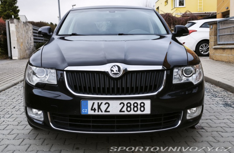 Škoda Superb 3.6 FSI V6 - Pražský hrad
