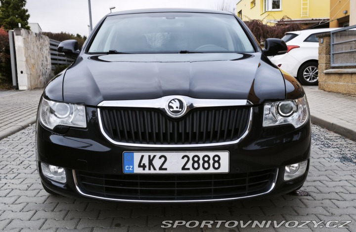 Škoda Superb 3.6 FSI V6 - Pražský hrad 2008