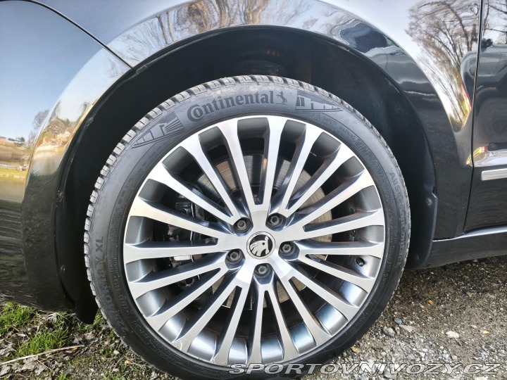 Škoda Superb 3.6 FSI V6 - Pražský hrad 2008