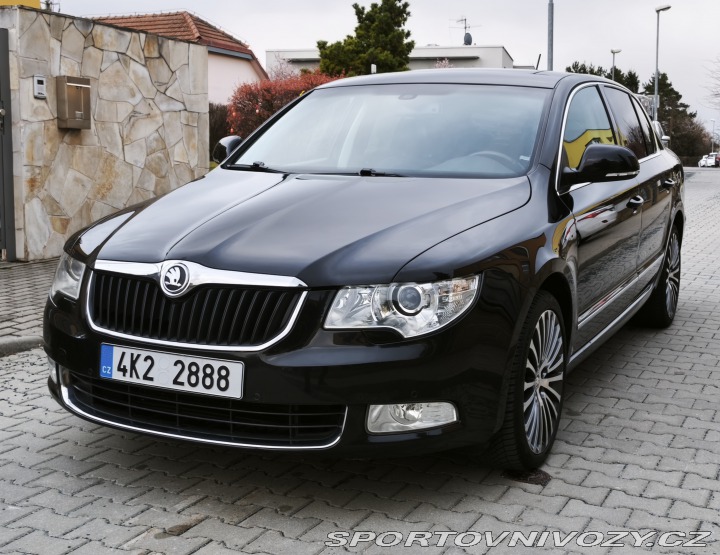 Škoda Superb 3.6 FSI V6 - Pražský hrad 2008