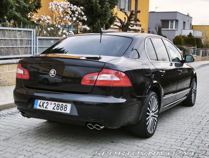 Škoda Superb 3.6 FSI V6 - Pražský hrad 2008