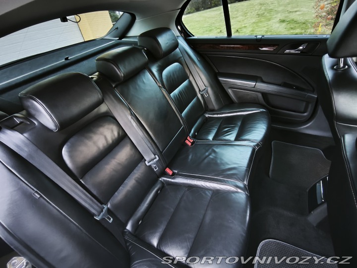 Škoda Superb 3.6 FSI V6 - Pražský hrad 2008