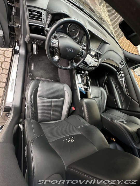 Infiniti Ostatní modely M37/Q70 2011