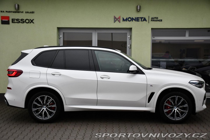 BMW X5 xDrive40i M-SPORT TAŽNÉ 7 2021
