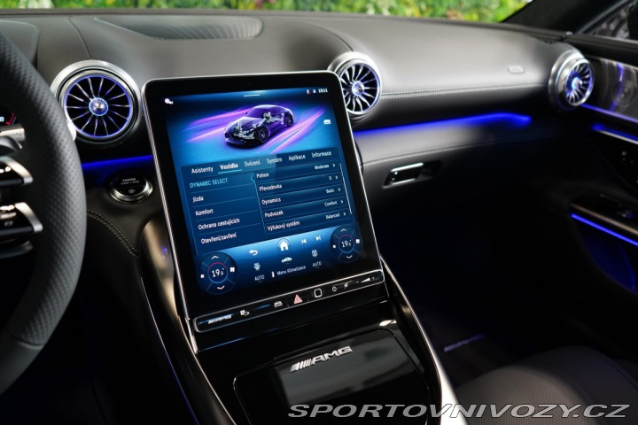 Mercedes-Benz AMG GT 63*4M+*TRACK PACE*PANO*HU 2025