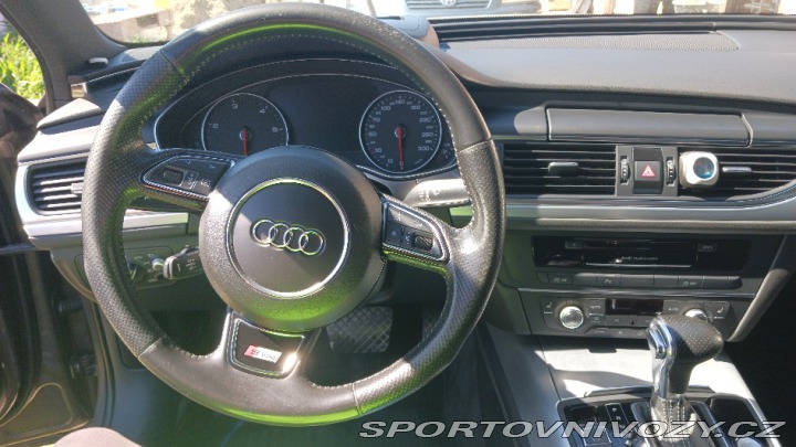 Audi A6 limuzína 2012