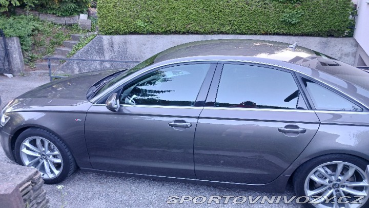 Audi A6 limuzína 2012