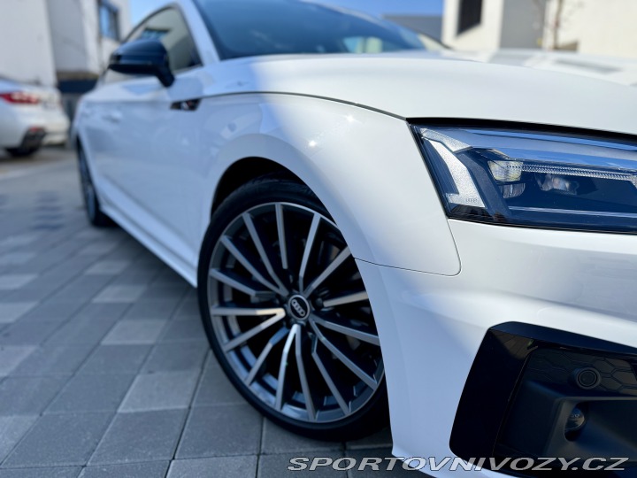 Audi A5 2021 S line 22 000Km DPH 2021