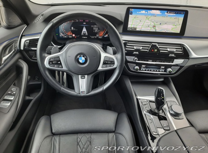 BMW 5 540xD M-Sport|2x sada kol 2021