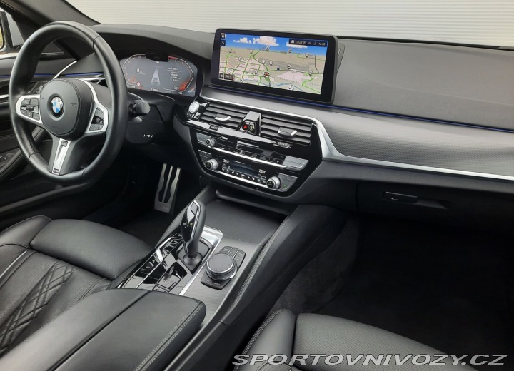 BMW 5 540xD M-Sport|2x sada kol 2021