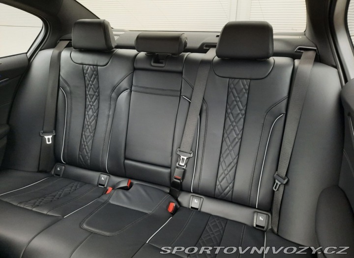 BMW 5 540xD M-Sport|2x sada kol 2021