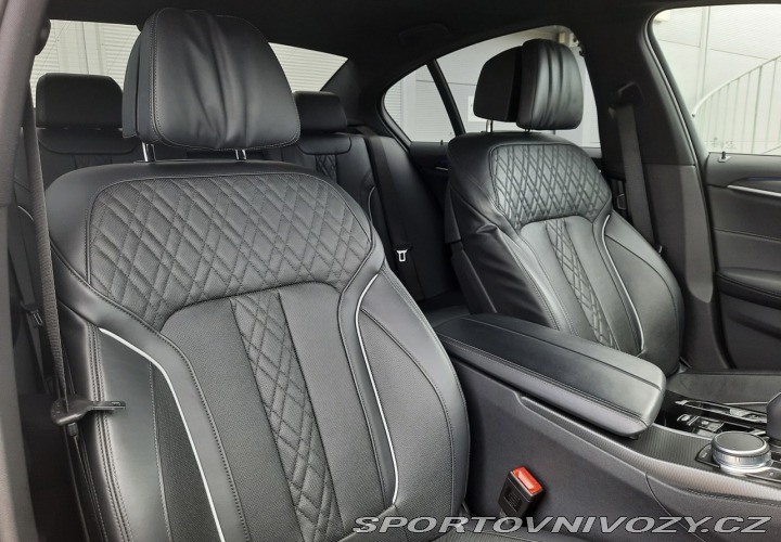 BMW 5 540xD M-Sport|2x sada kol 2021