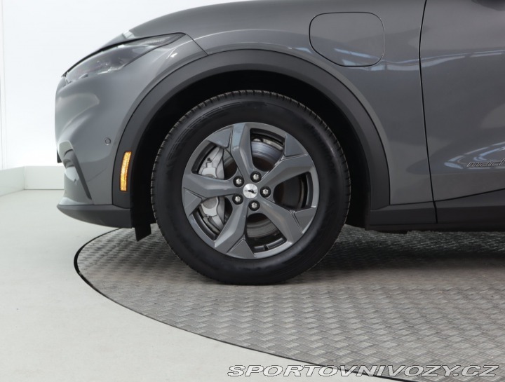 Ford Mustang Mach-E  Standard Range RW 2021