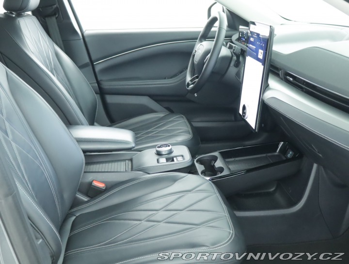 Ford Mustang Mach-E  Standard Range RW 2021