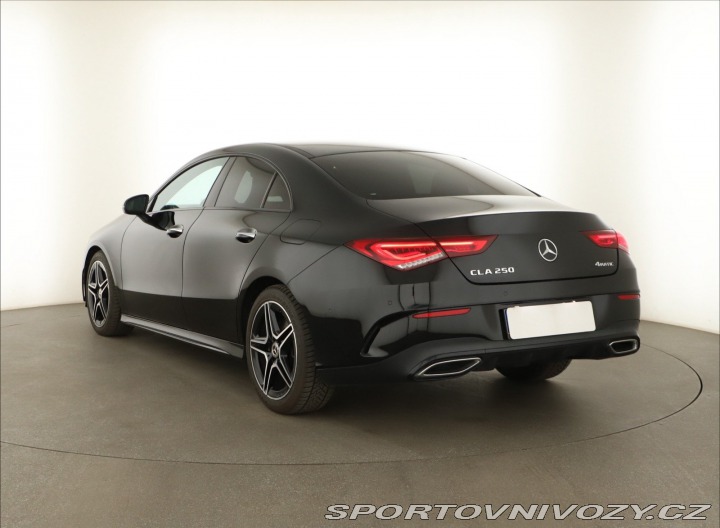 Mercedes-Benz CLA AMG Paket 250 4MATIC 2022