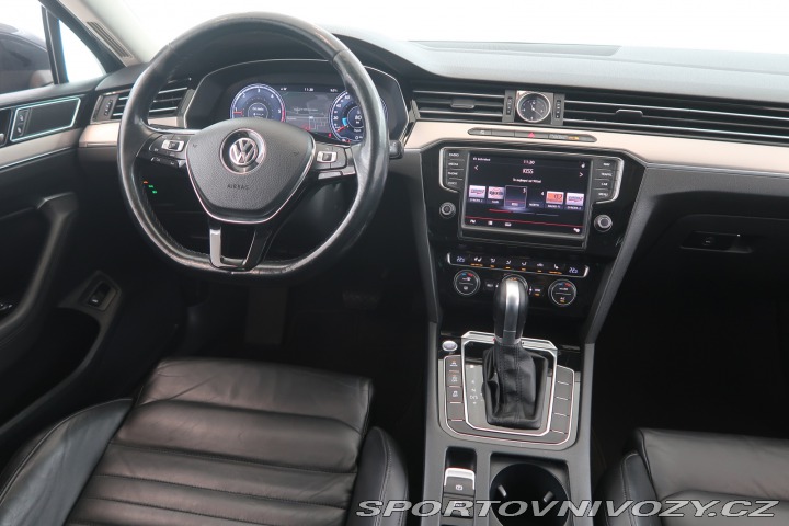 Volkswagen Ostatní modely Passat Highline 2.0 BiTDI 2014