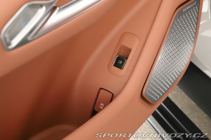 Ostatní značky Ostatní modely Denza N9  2.0T PHEV 2026