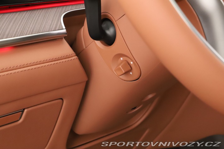 Ostatní značky Ostatní modely Denza N9  2.0T PHEV 2026