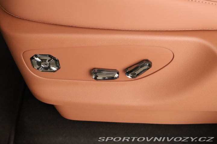 Ostatní značky Ostatní modely Denza N9  2.0T PHEV 2026