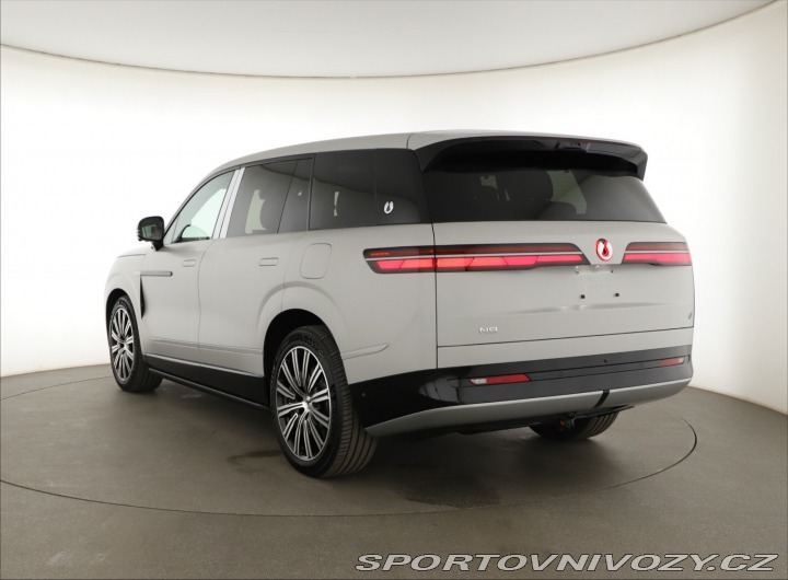 Ostatní značky Ostatní modely Denza N9  2.0T PHEV 2026