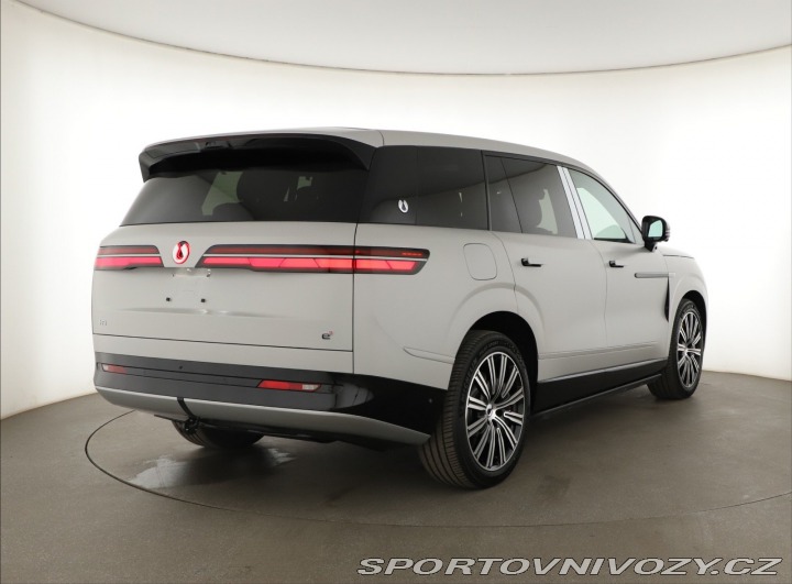 Ostatní značky Ostatní modely Denza N9  2.0T PHEV 2026