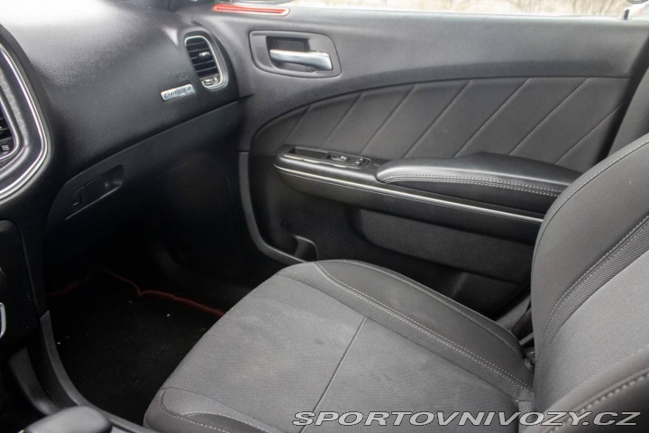 Dodge Charger 3.6 SXT / 218kW / ZÁRUKA 2016