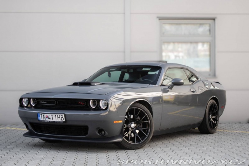 Dodge Challenger 5.7 HEMI SHAKER / MT / L