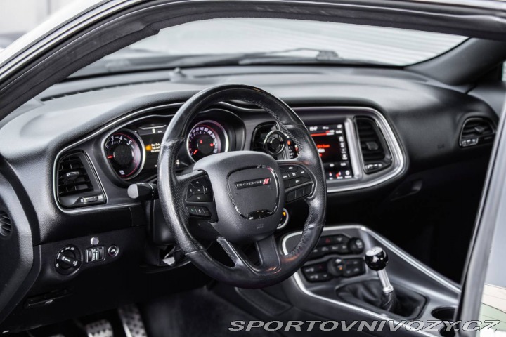 Dodge Challenger 5.7 HEMI SHAKER / MT / L 2017