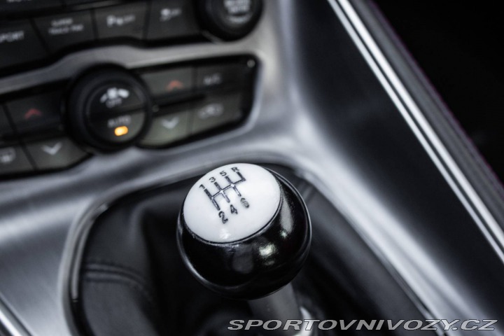 Dodge Challenger 5.7 HEMI SHAKER / MT / L 2017