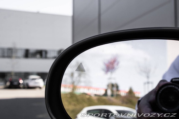 Dodge Challenger 5.7 HEMI SHAKER / MT / L 2017