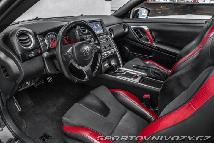 Nissan GT-R Black edition 620PS 2011