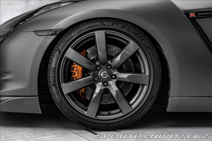 Nissan GT-R Black edition 620PS 2011