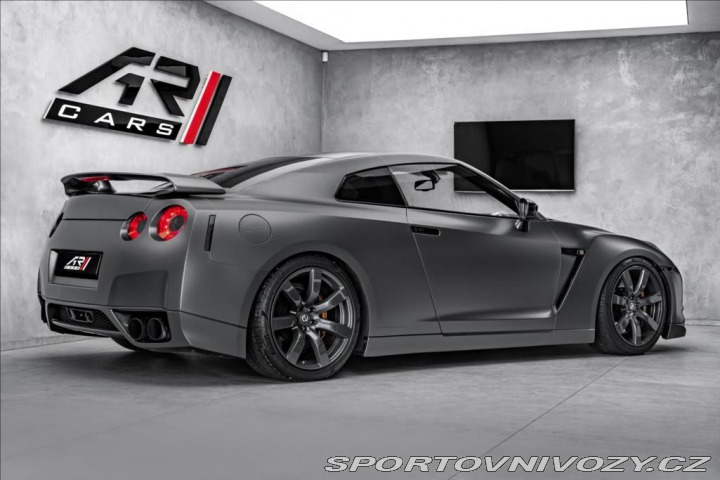 Nissan GT-R Black edition 620PS 2011