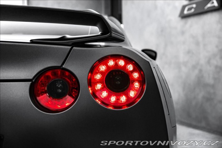 Nissan GT-R Black edition 620PS 2011