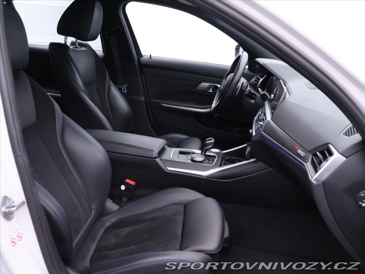 BMW 3 2.0 330i 190kW M-Sport CZ 2021