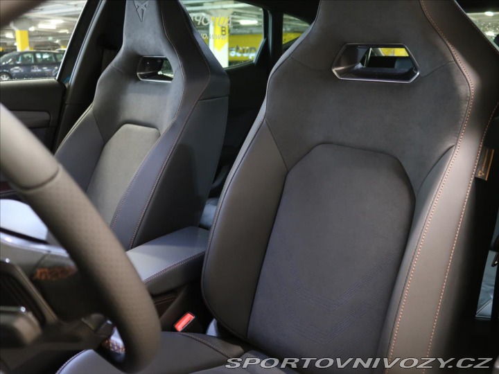 Cupra Formentor 1,5 e-HYBRID VZ 272HP DSG 2024