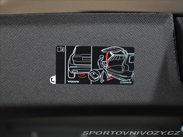 Volvo Ostatní modely XC90 2,0 T8 AWD PLUS Ventilace 2025