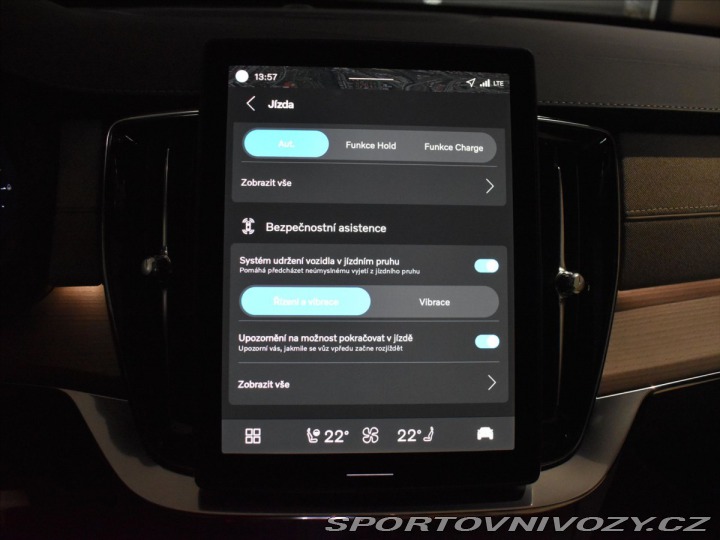 Volvo Ostatní modely XC90 2,0 T8 AWD PLUS Ventilace 2025