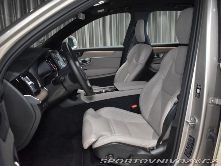 Volvo Ostatní modely XC90 2,0 T8 AWD PLUS Ventilace 2025