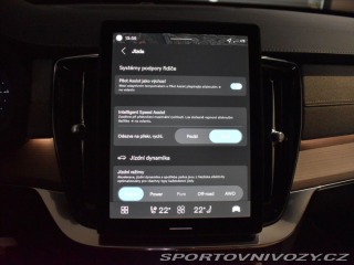 Volvo Ostatní modely XC90 2,0 T8 AWD PLUS Ventilace 2025