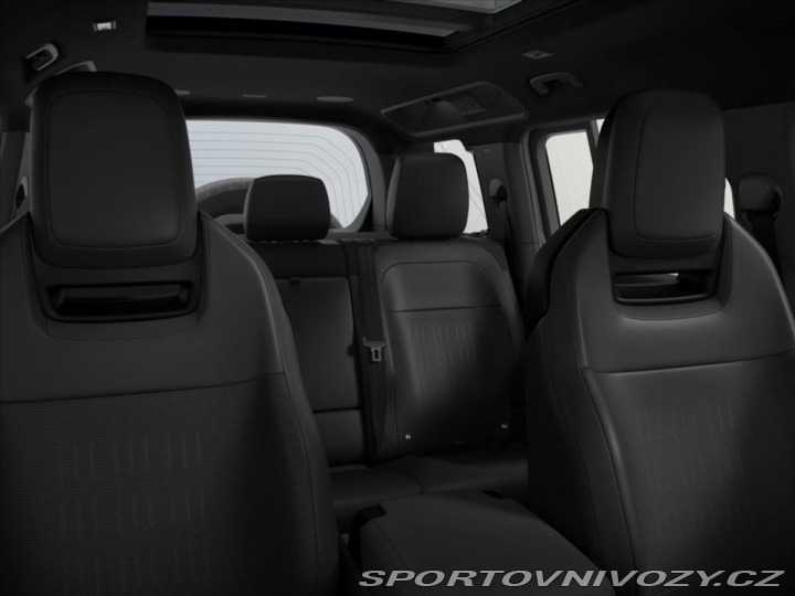 Ostatní značky Ostatní modely Land Rover Defender 4,4 110 OCTA Black P635 V 2026