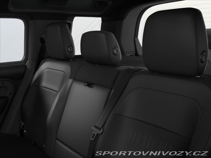 Ostatní značky Ostatní modely Land Rover Defender 4,4 110 OCTA Black P635 V 2026