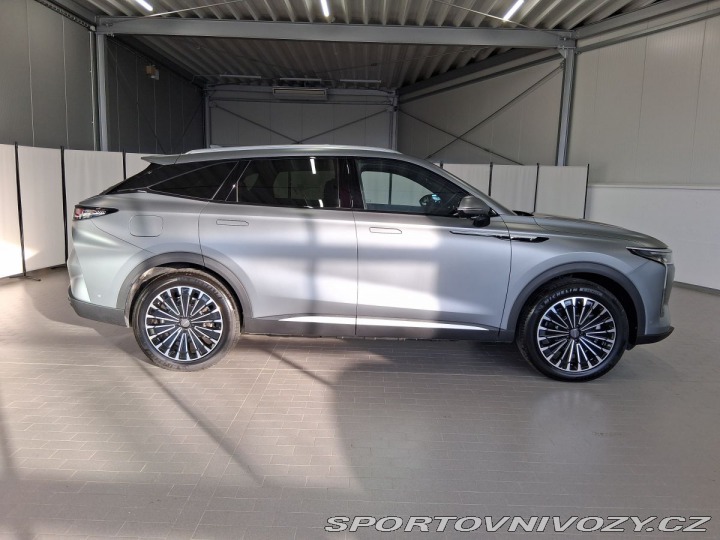 Ostatní značky Ostatní modely Omoda 9 Premium 1.5t GDI SHS AWD 2026