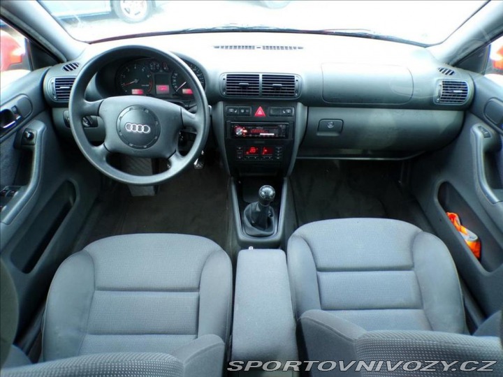 Audi A3 1,6 i 1999