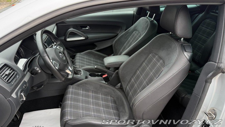 Volkswagen Scirocco 1.4TSI 90kW REZERVOVANO 2011