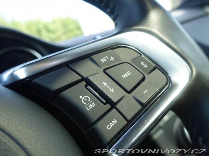 Jaguar E-Pace 2,0 R-Dynamic First EDT,1 2018